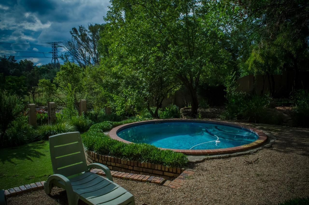 The Rivonia River Lodge Johannesburg Bagian luar foto