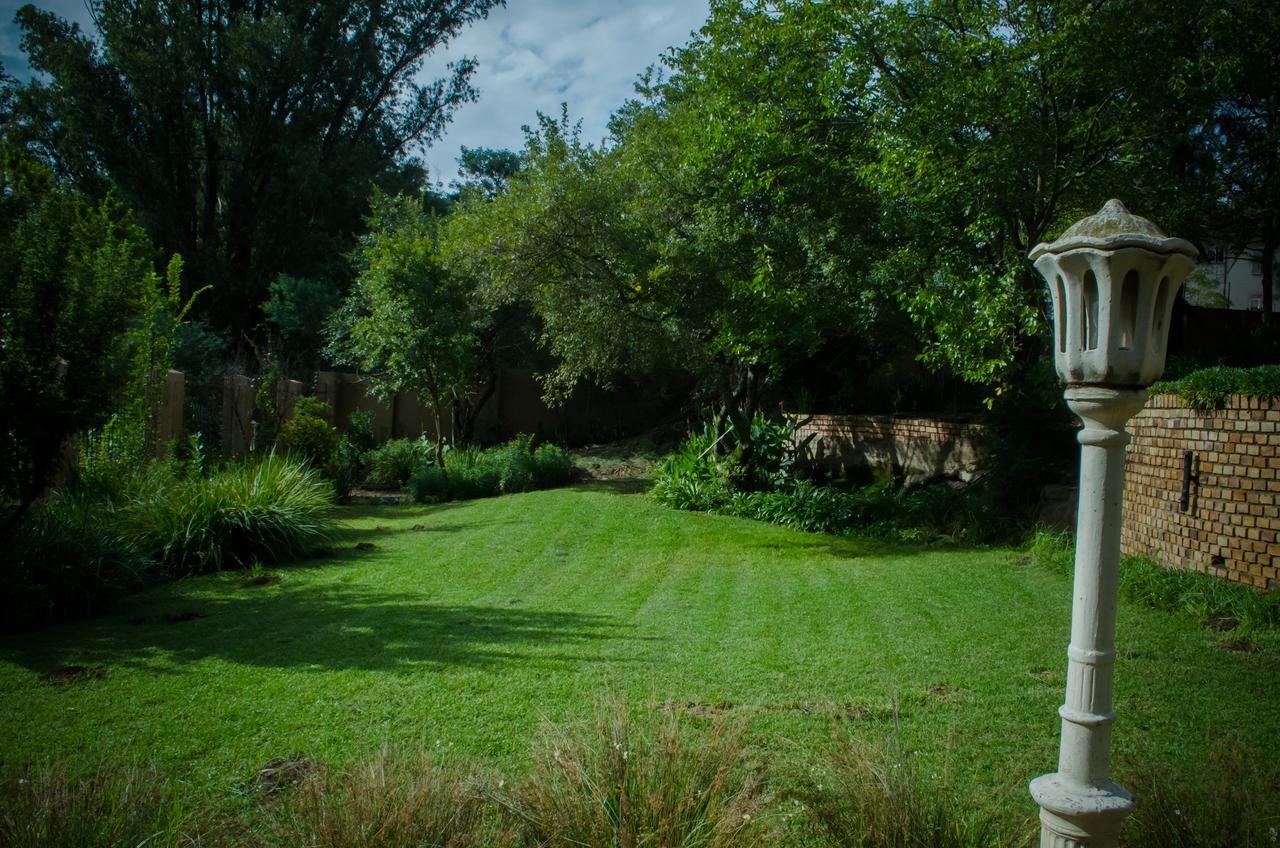 The Rivonia River Lodge Johannesburg Bagian luar foto
