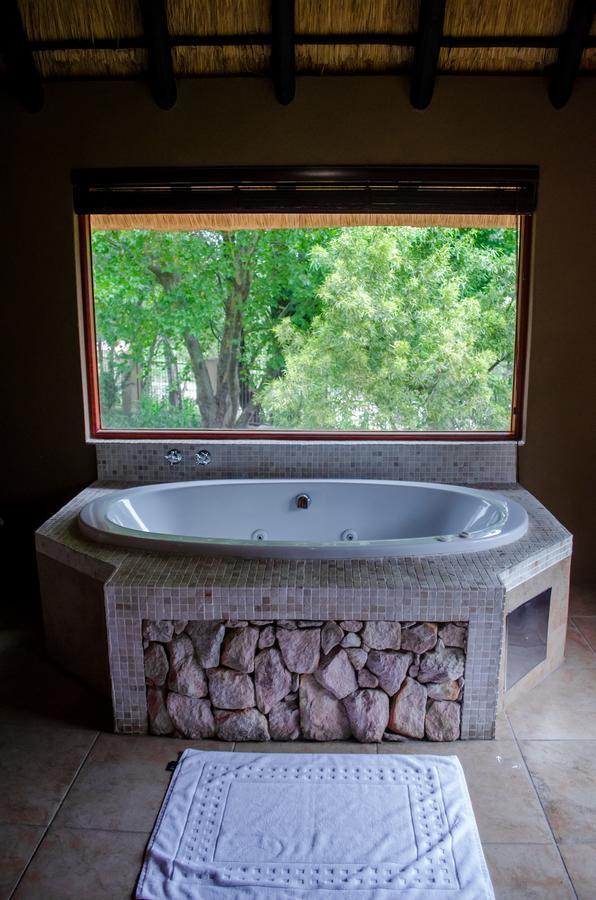 The Rivonia River Lodge Johannesburg Bagian luar foto
